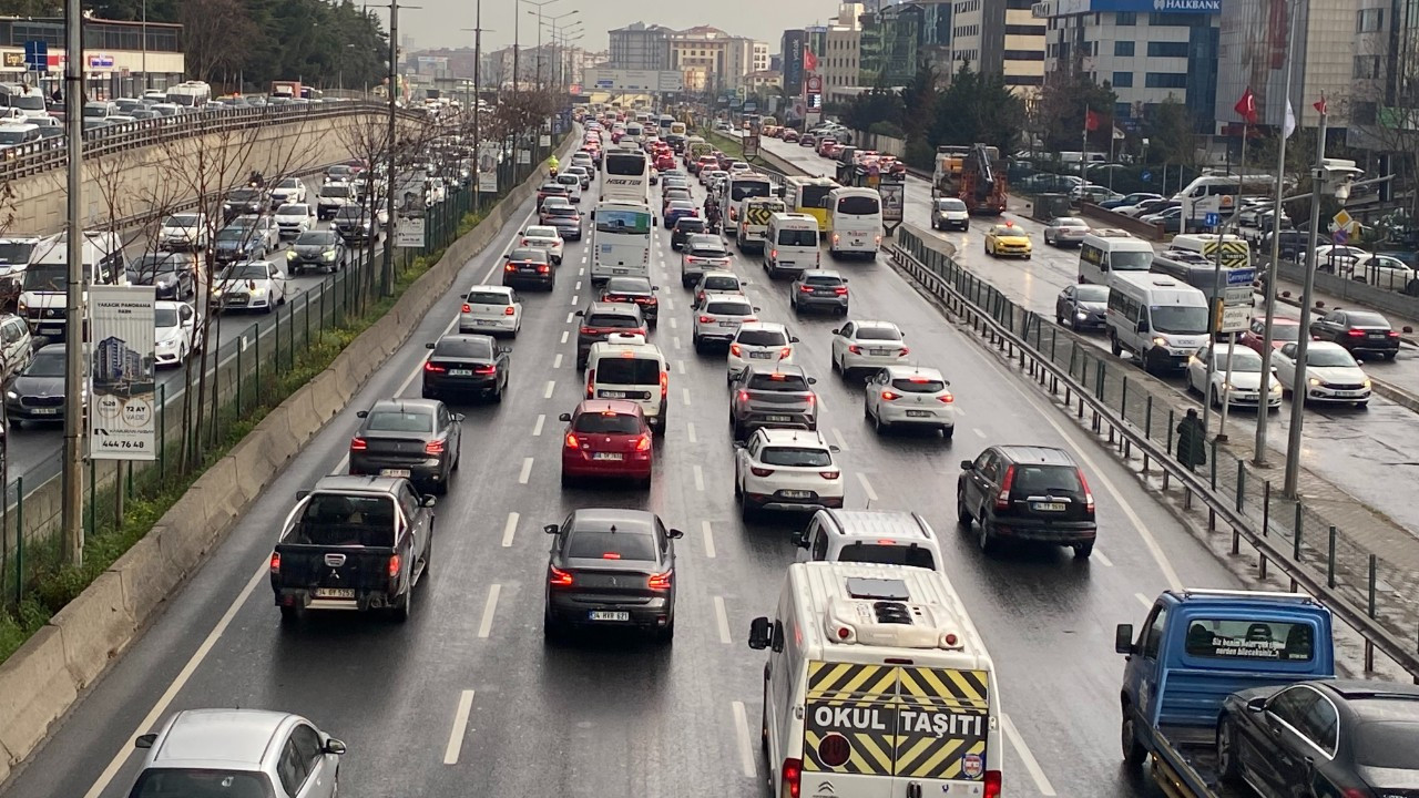 İstanbul Anadolu Yakası’nda Cuma Yoğunluğu Yüzde 80’e Ulaştı