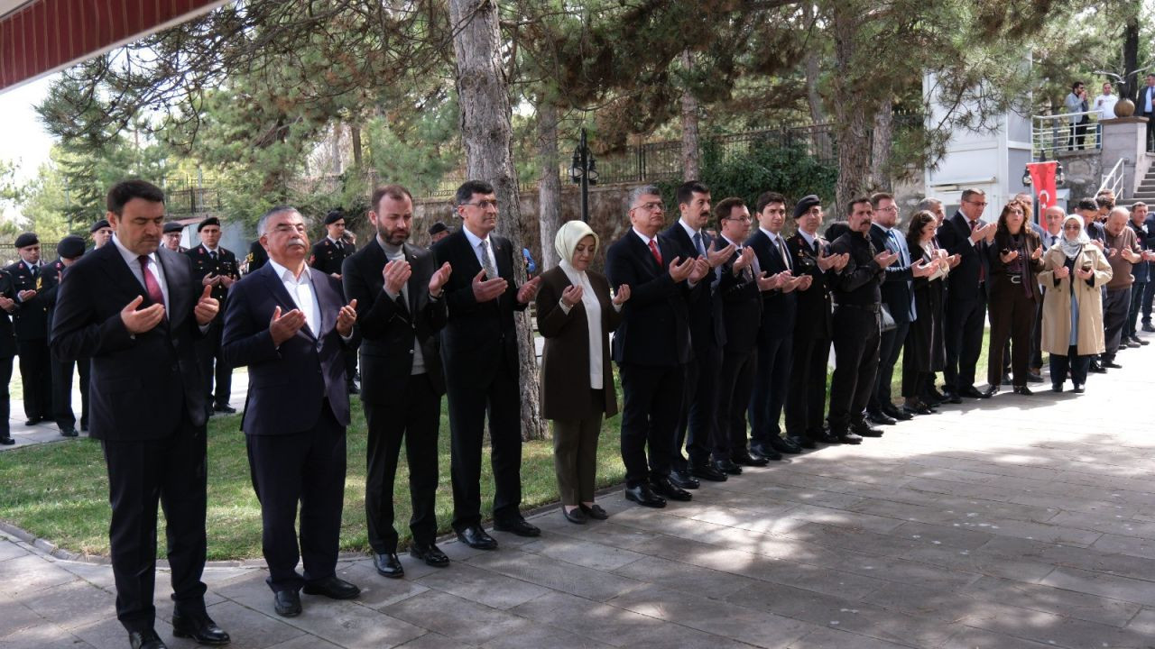 Kütahya Protokolünden Bayram Öncesi Şehitlik Ziyareti - Sayfa 2