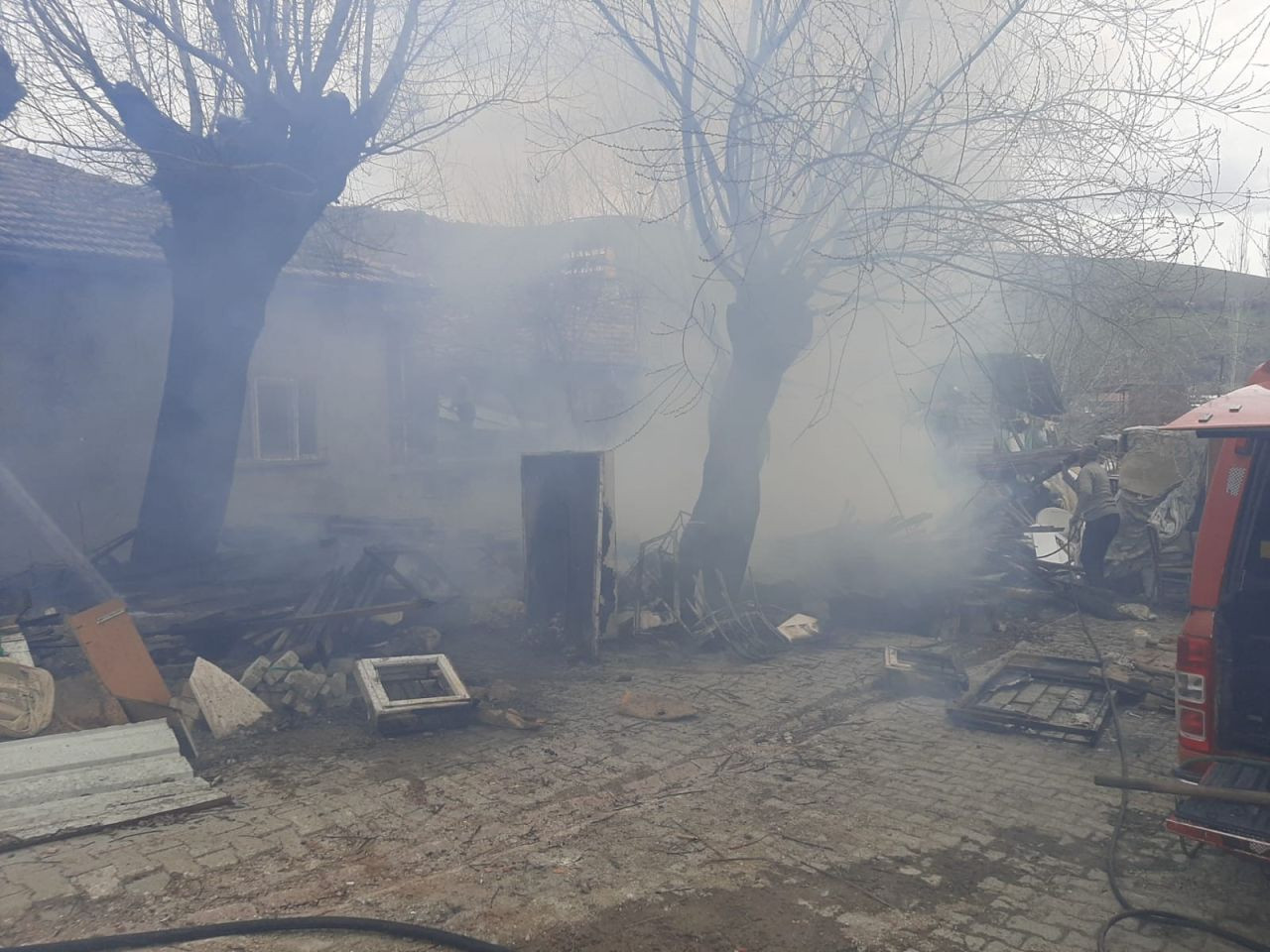 Malatya’da Bahçelik Alanda Korkutan Yangın Paniği - Sayfa 2