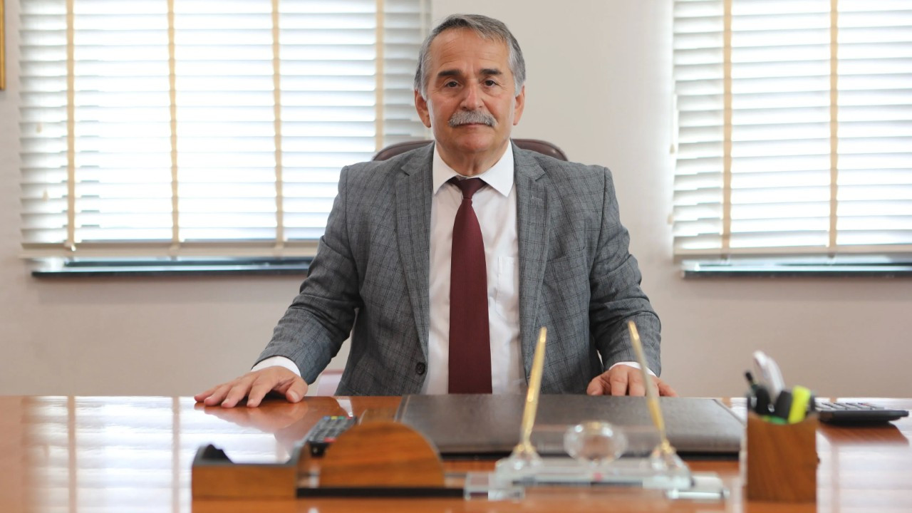 Başkan Karakullukçu’dan Bayram Mesajı: "Bayram, Dostluk ve Kardeşlik Bağlarını Güçlendirir!"