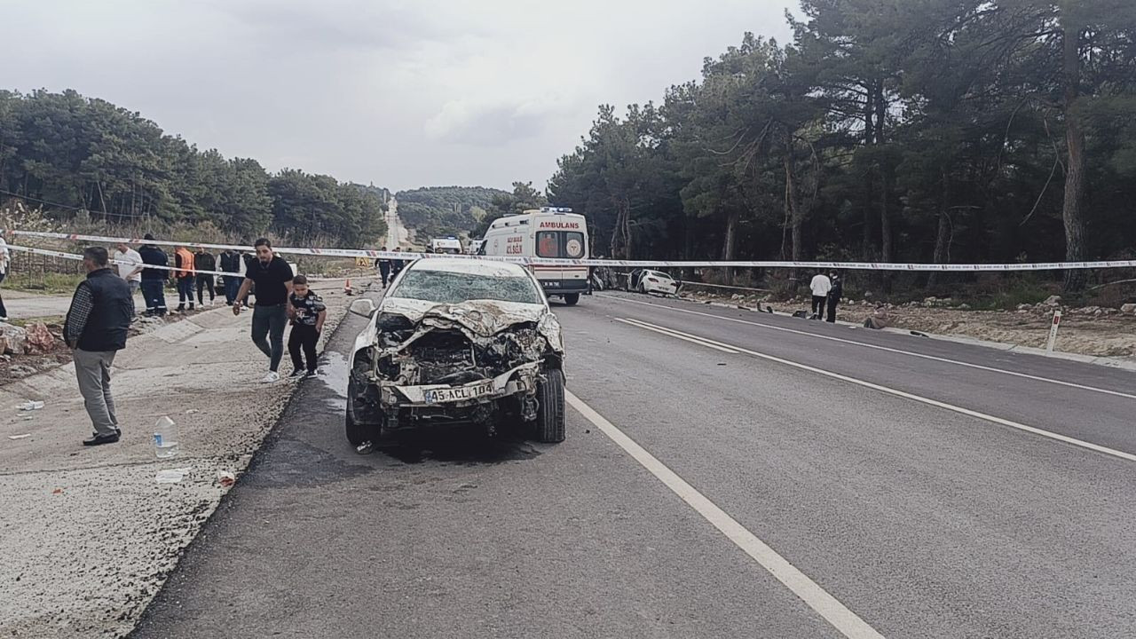 Balıkesir’de 4 Araç Çarpıştı: 1 Ölü, 10 Yaralı - Sayfa 6