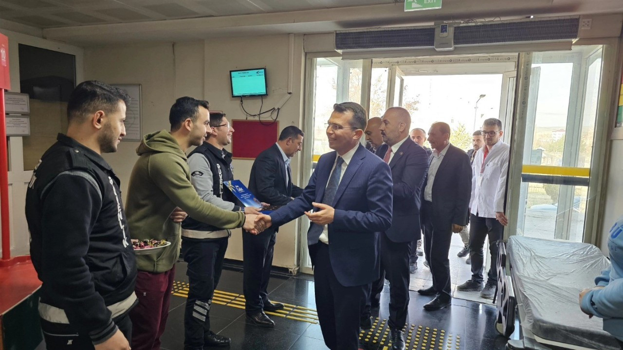 Tutak’ta Bayram Coşkusu Camide Başladı, Dualar Gazze İçin Edildi