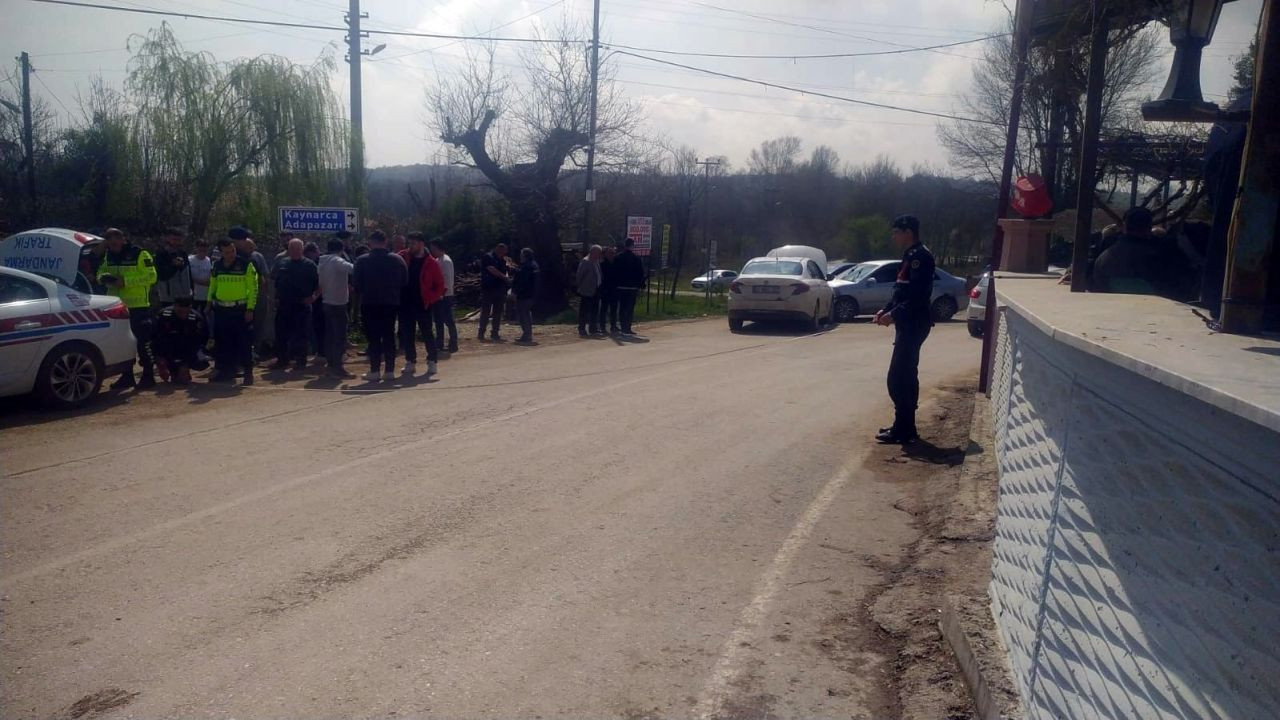 İki Otomobil Çarpıştı! Kaza Anı Kamerada: 2 Kişi Yaralı - Sayfa 3