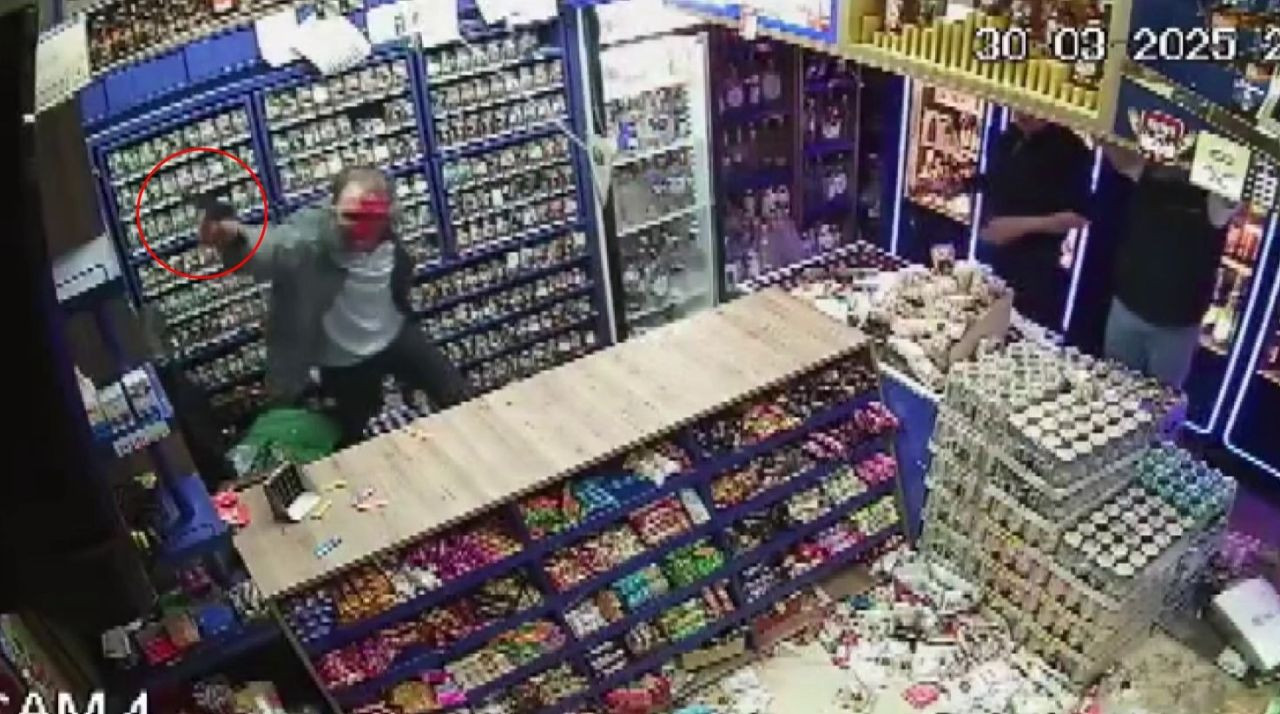 Gürültü Kavgası Darpla Bitmişti: Olayın Dehşet Verici Görüntüleri Ortaya Çıktı - Sayfa 5