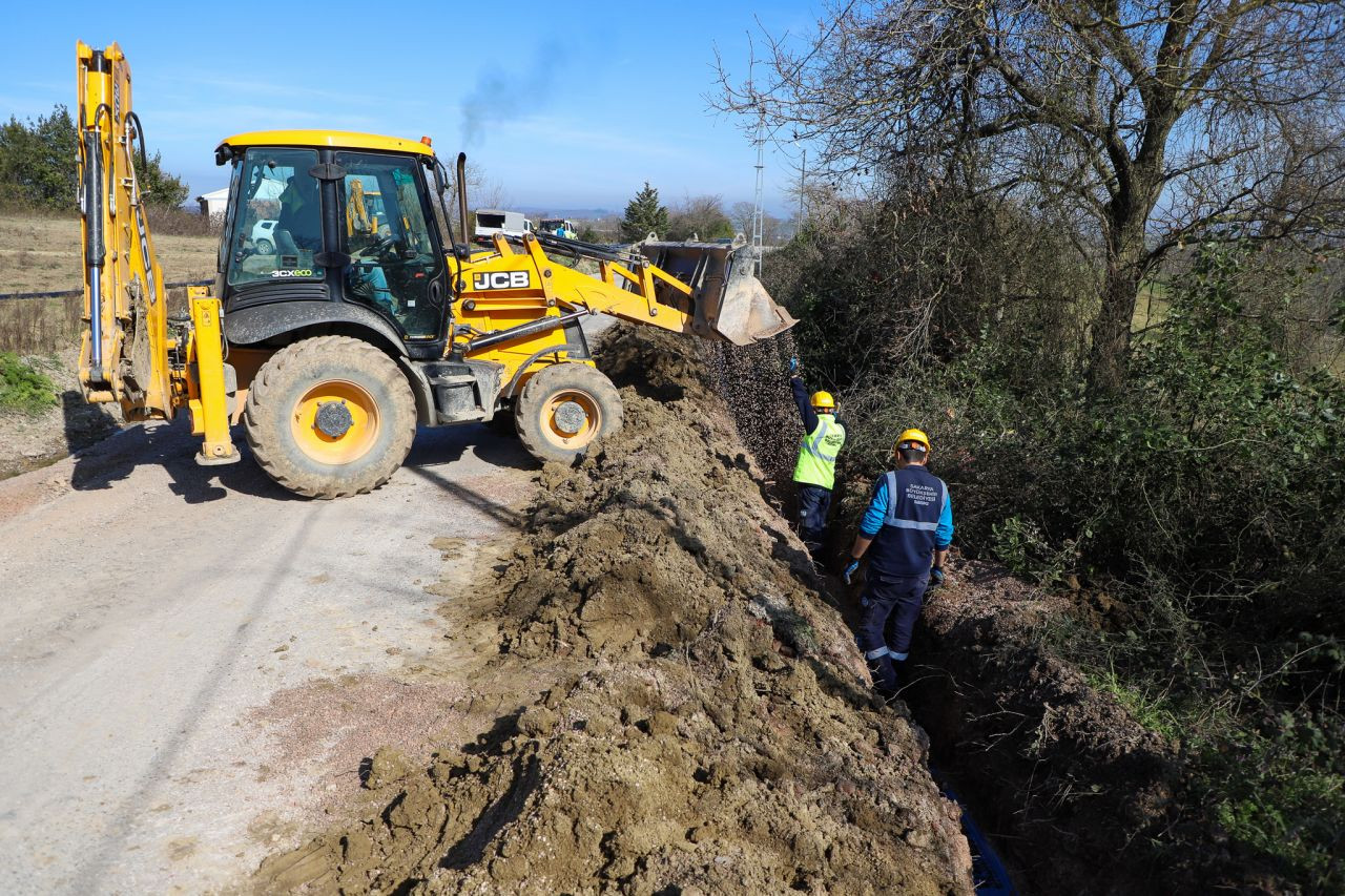 Pamukova'nın 3 Mahallesine Kesintisiz İçme Suyu: 5 Bin 200 Metrelik Dev Proje Sürüyor! - Sayfa 2