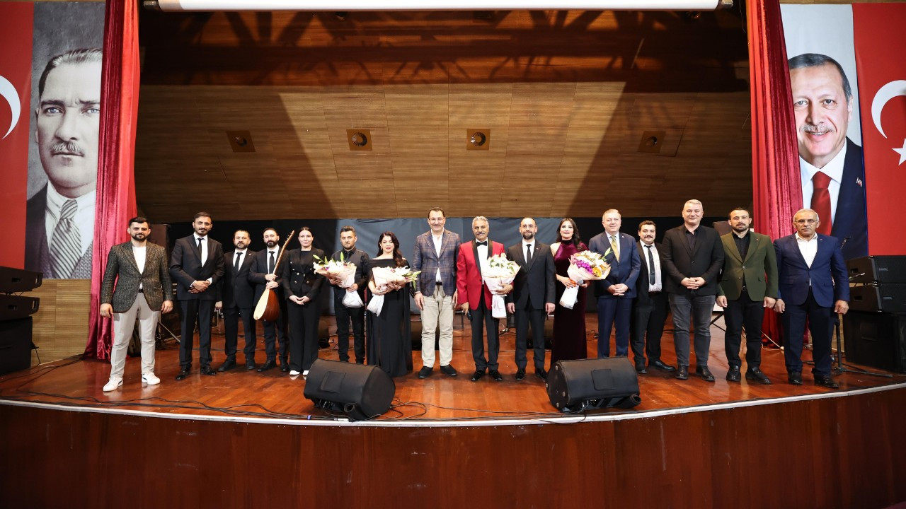 Serdivan'da Neşet Ertaş Anması: Anadolu'nun Sesi Türkülerle Yaşatıldı!