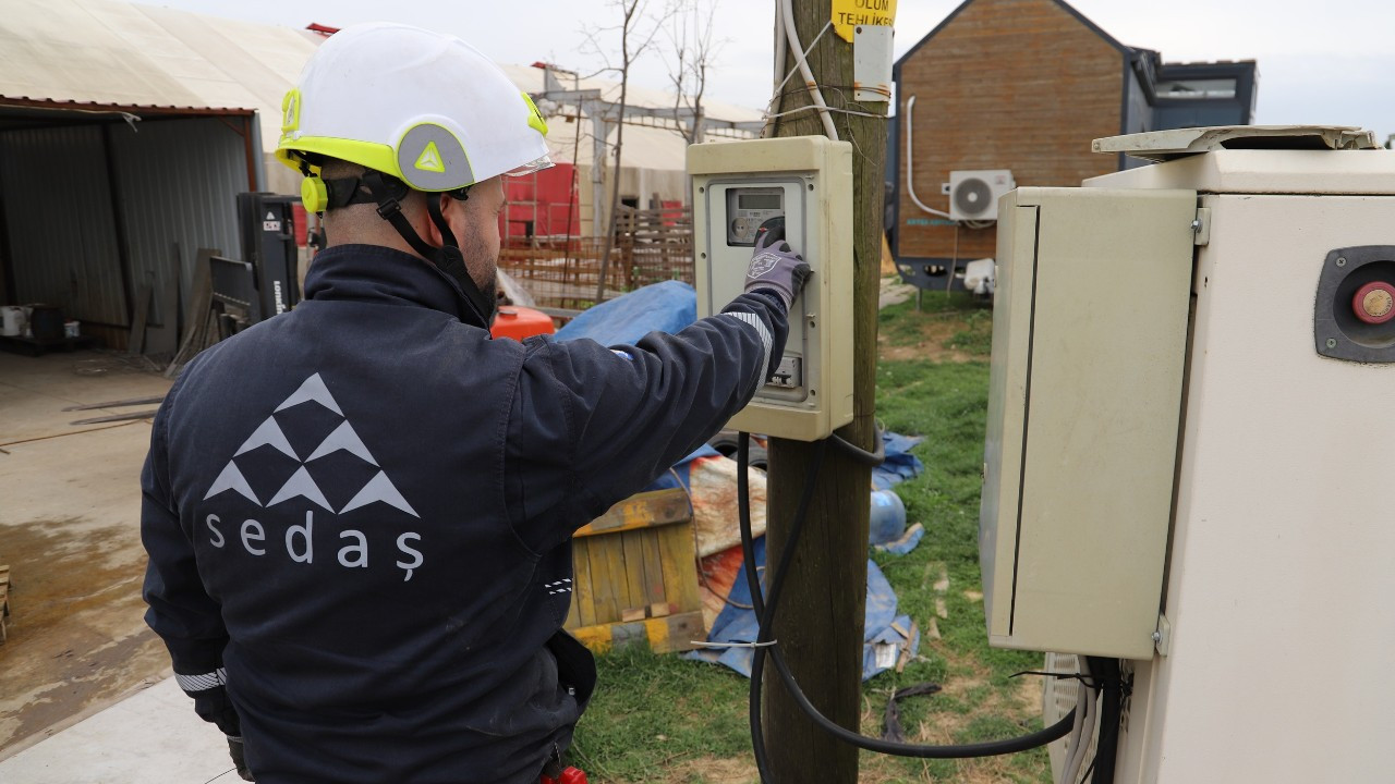 SEDAŞ'tan Kaçak Elektrik Kullanımına Karşı Kapsamlı Denetim: Güvenlik ve Mücadele Devam Ediyor!