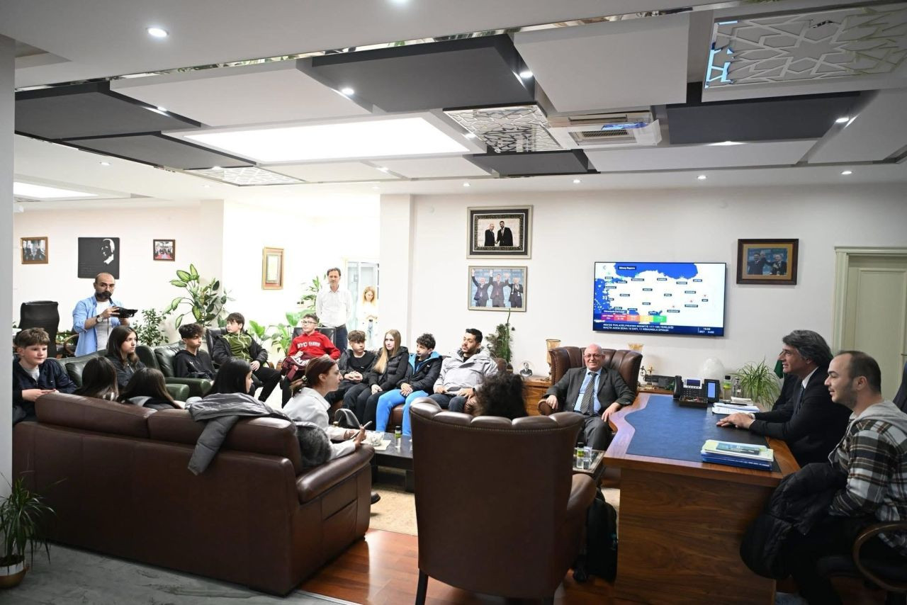 Romanyalı Öğrenciler Kartepe'de - Sayfa 1