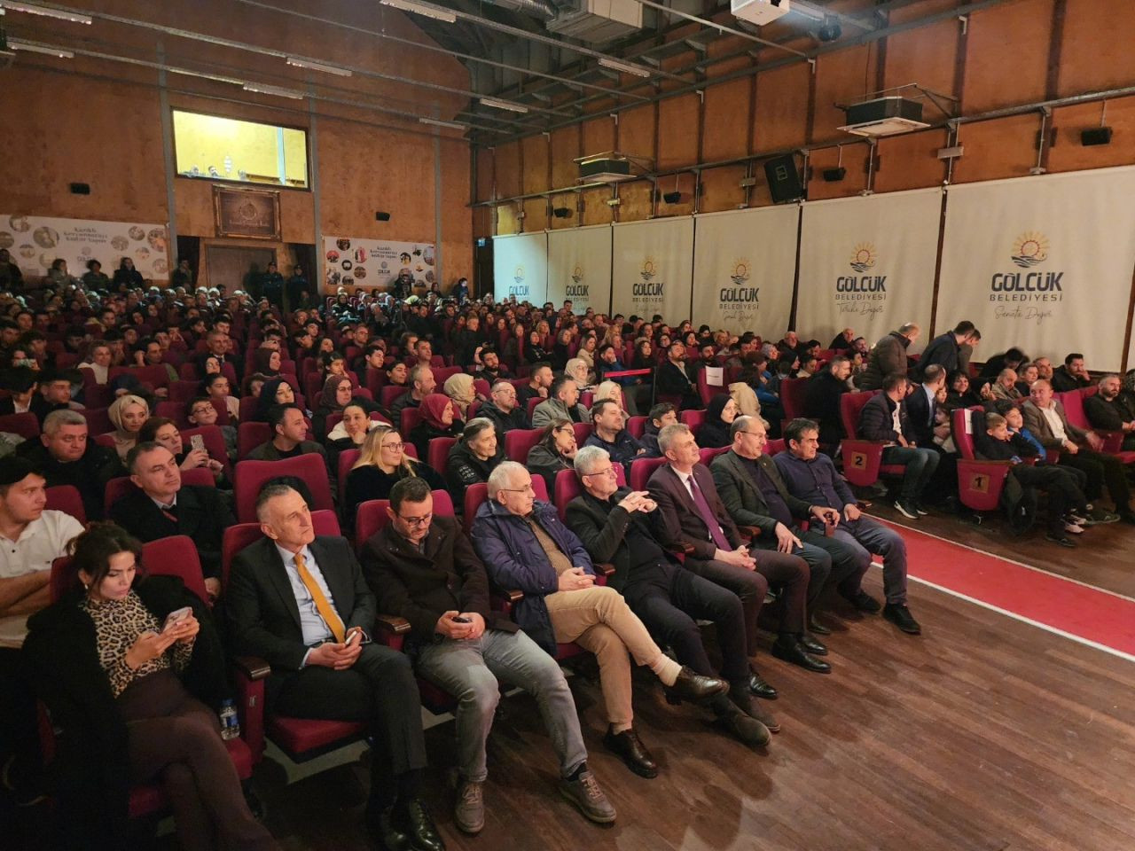 Kocaeli'de "Parça Tesirli Pazarlar" İzleyenleri Güldürdü - Sayfa 2