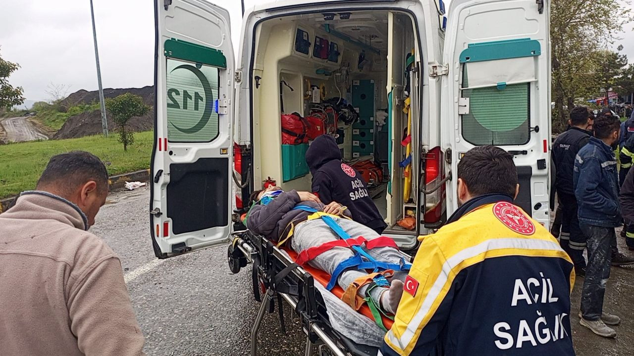 Zonguldak'ta Ambulans İle Otomobil Çarpıştı: 6 Yaralı - Sayfa 3