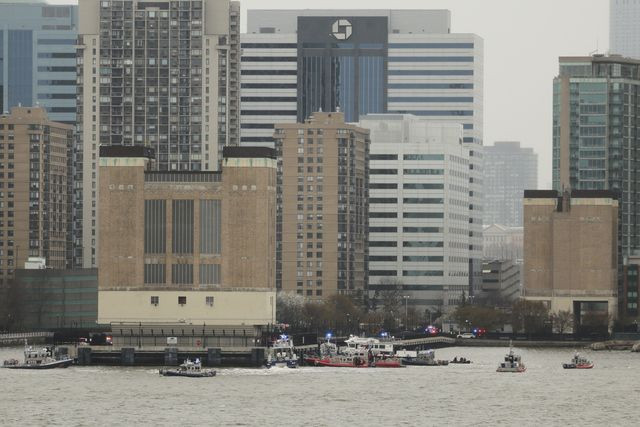 New York'ta Helikopter Faciası: Siemens Yöneticisi ve Ailesi Hudson Nehri'ne Düşen Kazada Hayatını Kaybetti - Sayfa 4
