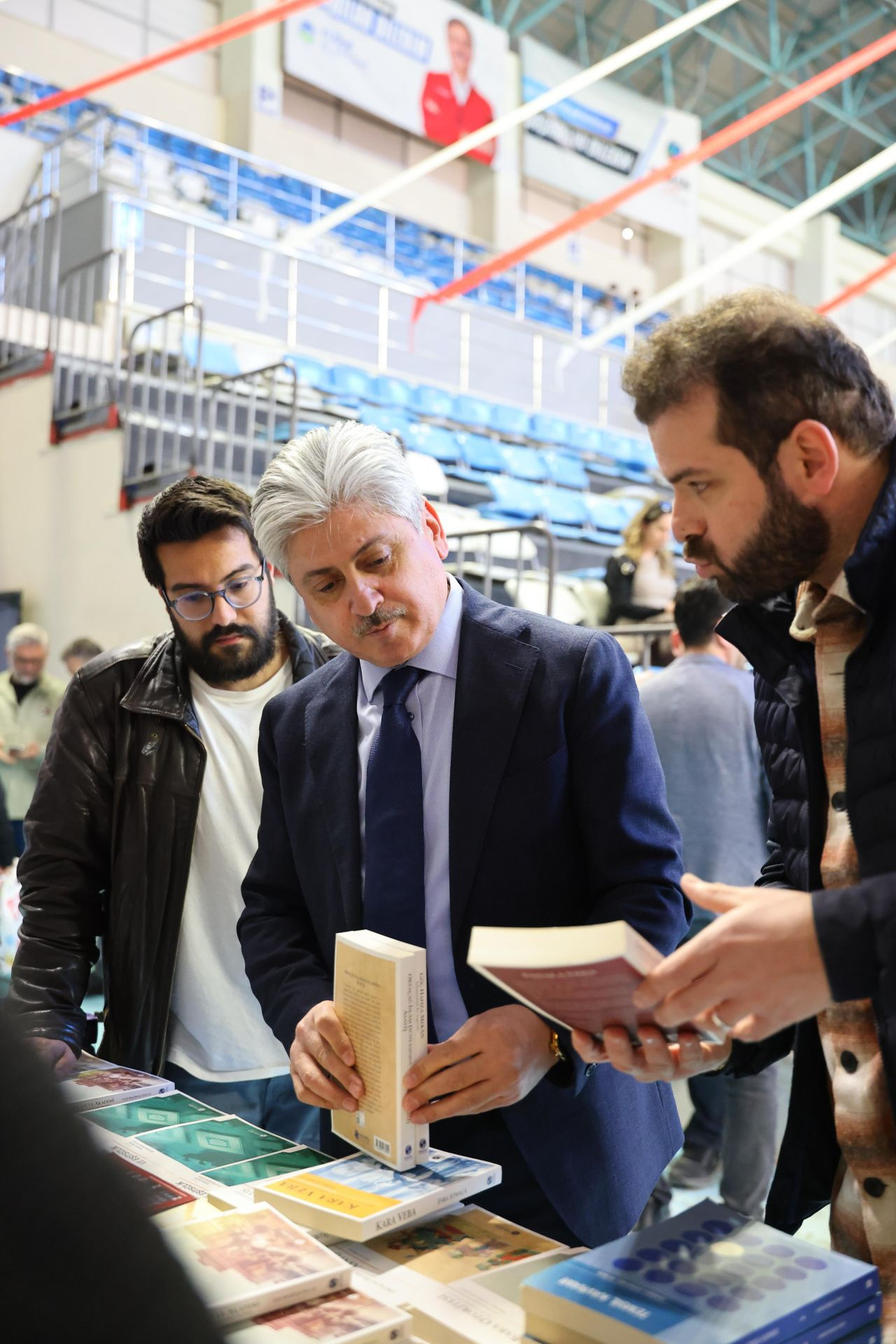 Vali Doğan’dan Serdivan Kitap Fuarı’na Tam Not: “Son Derece Önemli ve Değerli Bir Etkinlik” - Sayfa 4