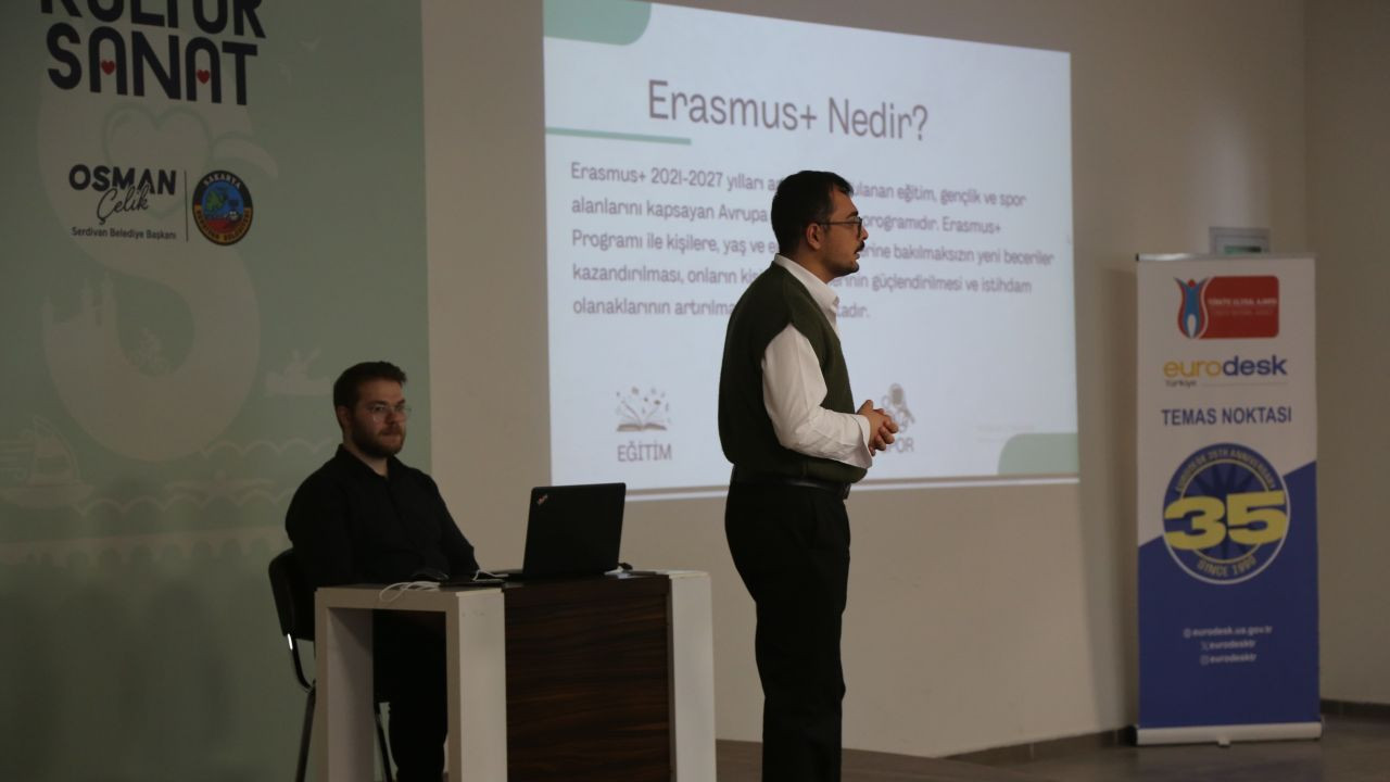 Serdivan’da Gençler İçin Avrupa Fırsatları Masaya Yatırıldı - Sayfa 2