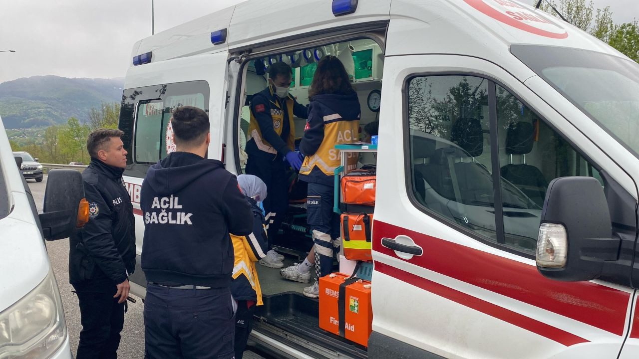 Alkollü Sürücü Tamire Bırakılan Otomobilin Üstüne Uçtu: 3 Yaralı - Sayfa 6