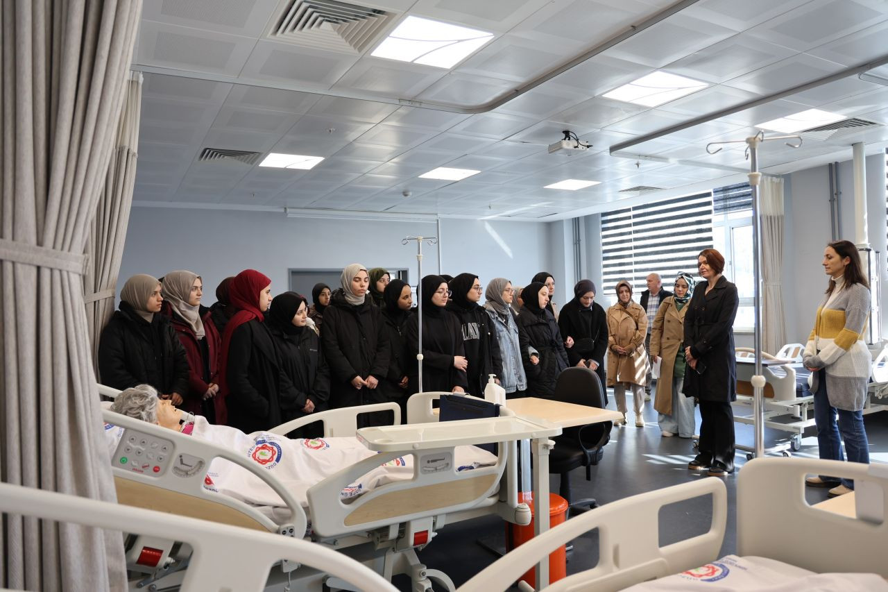 Öğrencilerin Gelecek Planlarında Yol Gösterici Oldu - Sayfa 1