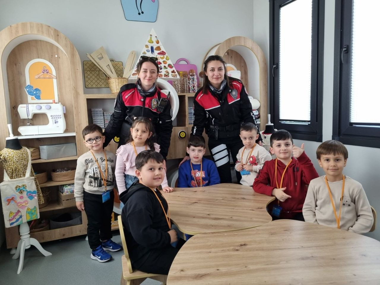 Kocaeli'de Polislerden Çocuklara Sürpriz - Sayfa 2