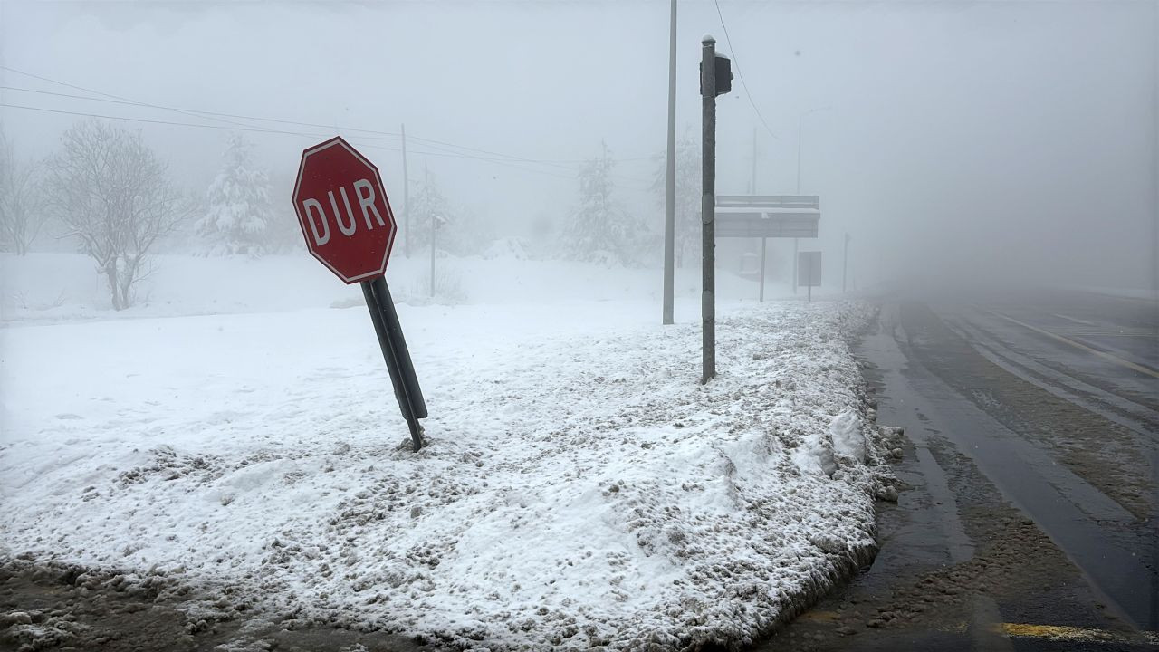 Bolu Dağı’nda Hafif Kar Ve Sis Etkili Oluyor - Sayfa 3