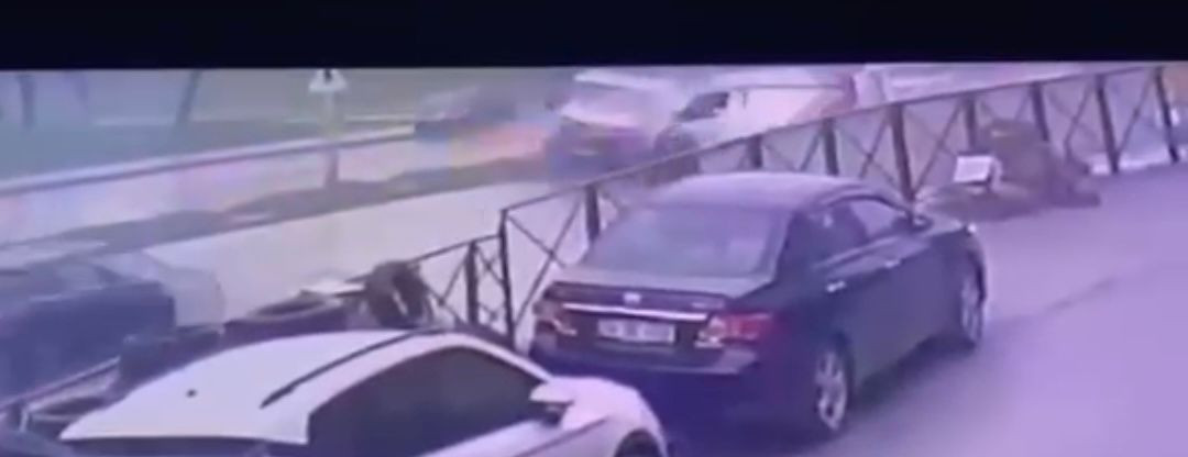 Bursa'da Yağmurda Faciadan Dönüldü...Kaza Anı Kamerada - Sayfa 4