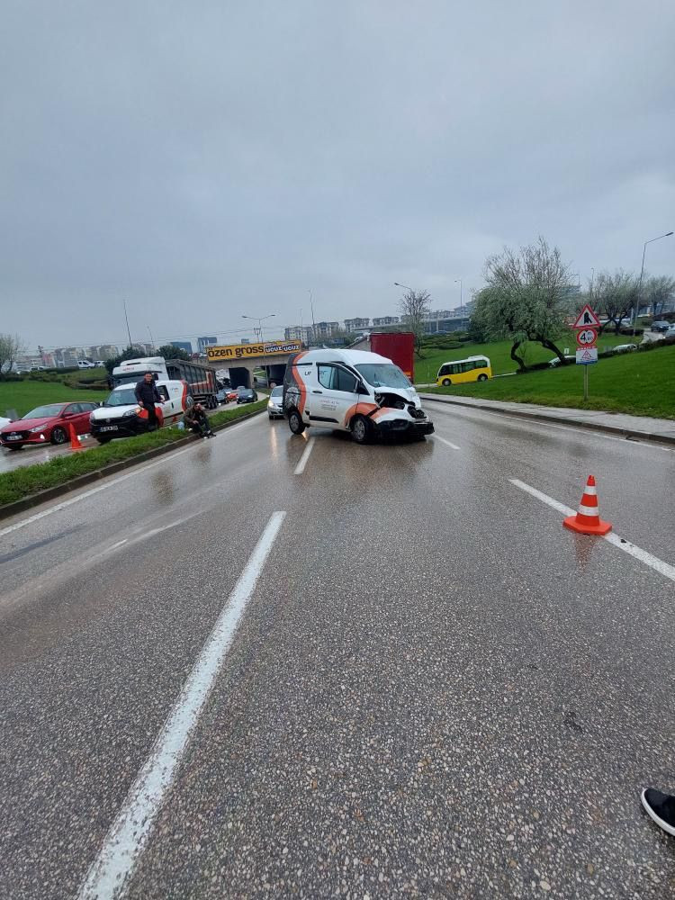 Bursa'da Yağmurda Faciadan Dönüldü...Kaza Anı Kamerada - Sayfa 6