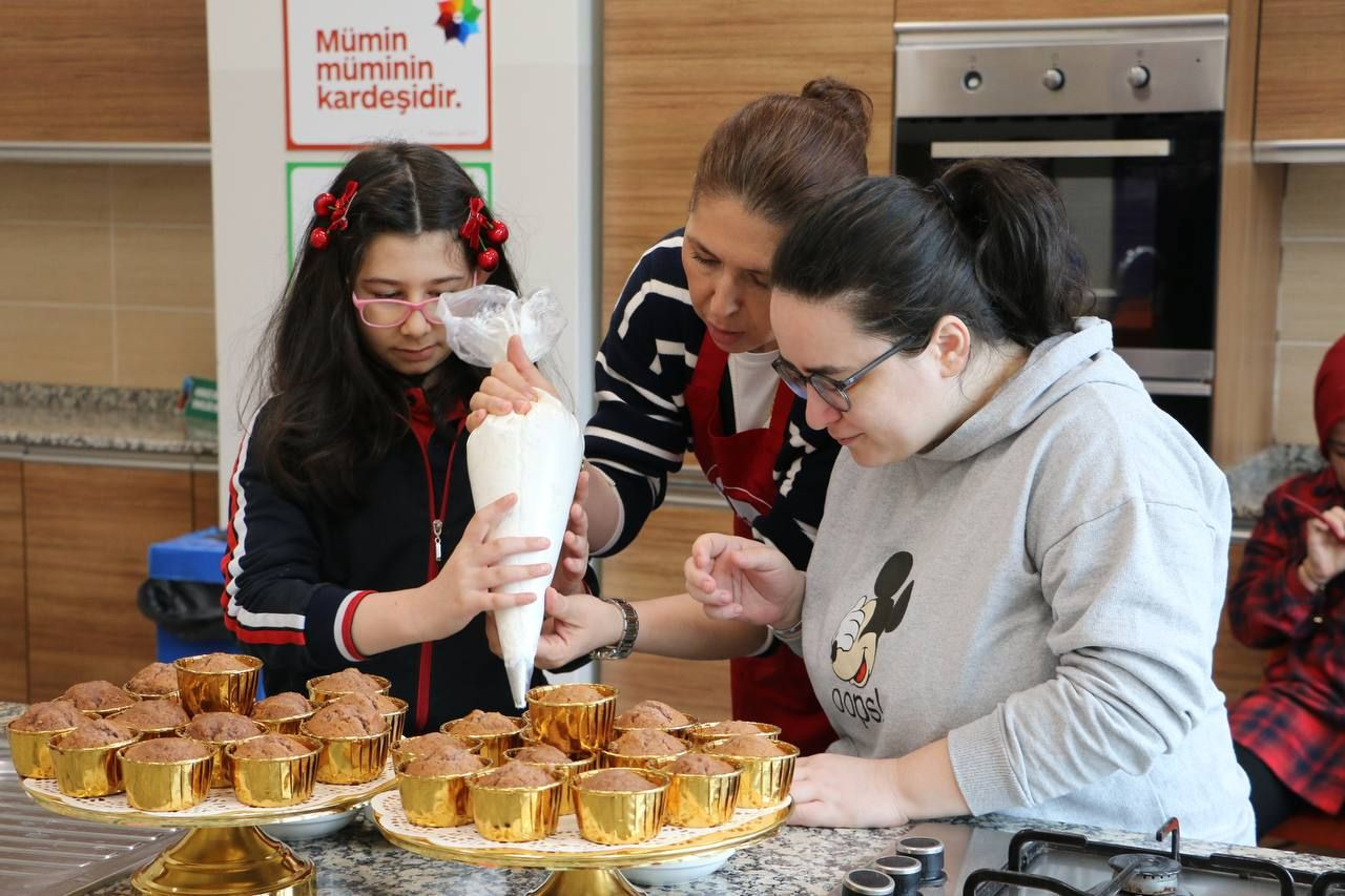 Özel Gereksinimli Bireylerle Kardeşlik Günü! 20 Öğrenciden Unutulmaz Ziyaret - Sayfa 4