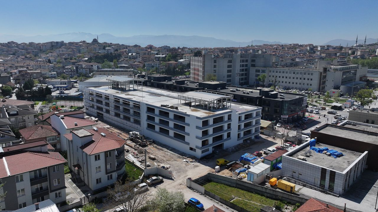 530 Araçlık Katlı Otoparkta Sona Gelindi: Hastaneler Kampüsü’nde Otopark Sorunu Çözülüyor - Sayfa 1