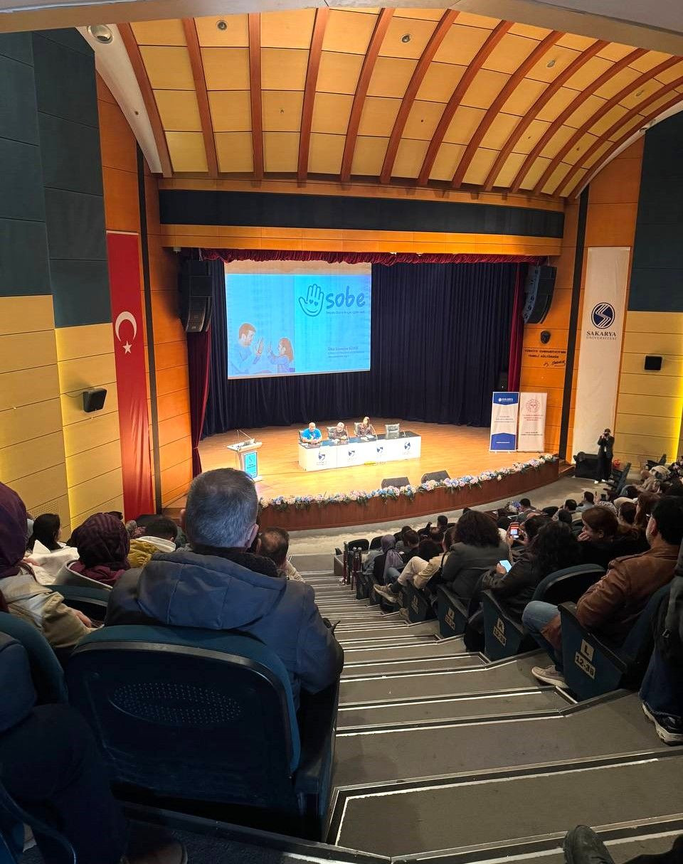 Otizm Farkındalığı İçin Anlamlı Buluşma: Büyükşehir’in Özel Çocukları Panelde Aileleriyle Yer Aldı - Sayfa 4