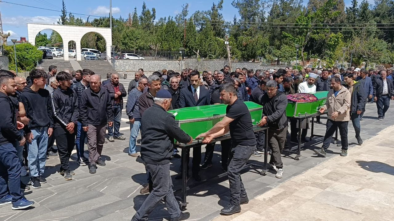 Feci kazada ölen anne ile oğlu son yolcuğuna uğurlandı - Sayfa 5