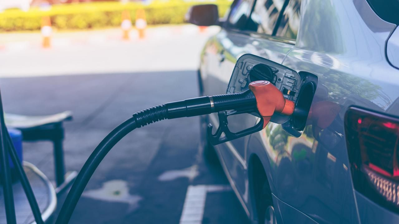 Benzine Yeni Zam Yolda: Tarih 17 Nisan Olarak Açıklandı - Sayfa 1