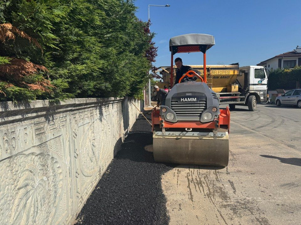 Serdivan Belediyesi Asfalt Çalışmalarına Hız Kesmeden Devam Ediyor! - Sayfa 1