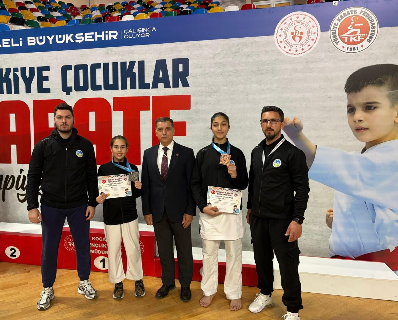 Büyükşehir Belediyesi Karatecilerinden Büyük Başarı: Kocaeli’de Fırtına Gibi Estiler! - Sayfa 2