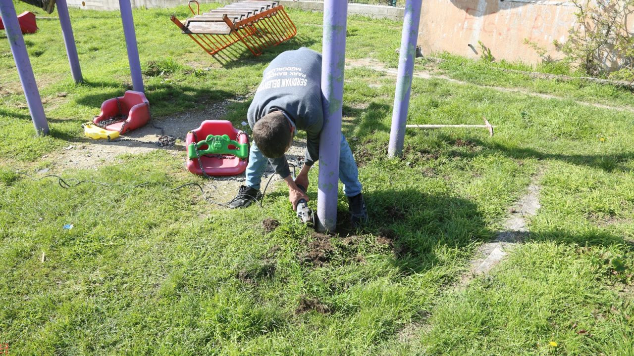 Çubuklu’ya Yeni Nefes: Serdivan’da Çocuk Parkı Baştan Aşağı Yenileniyor! - Sayfa 2