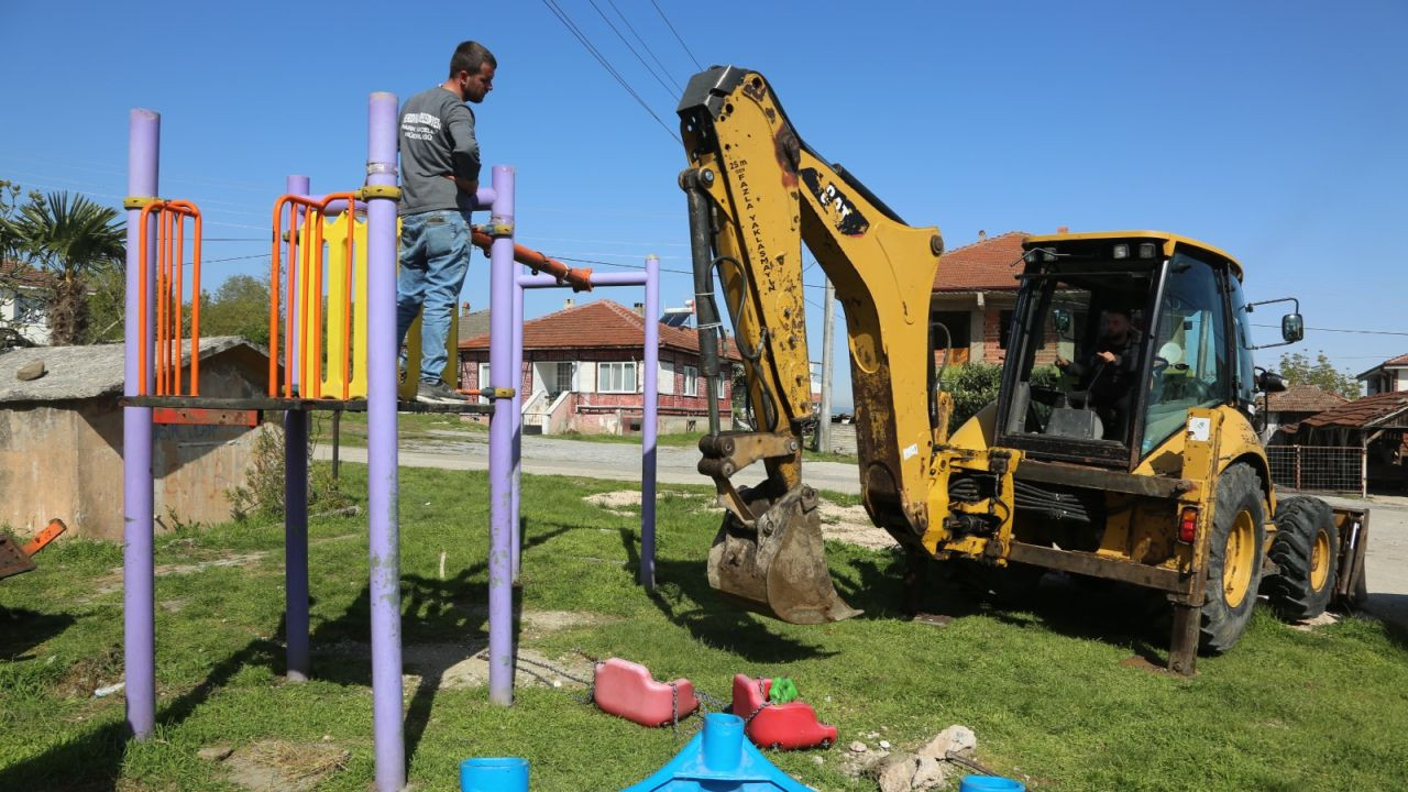 Çubuklu’ya Yeni Nefes: Serdivan’da Çocuk Parkı Baştan Aşağı Yenileniyor! - Sayfa 4