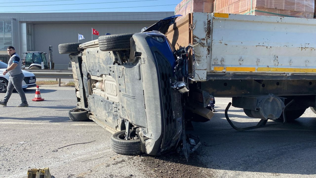 D-100'de Otomobil Tıra Arkadan Çarptı - Sayfa 2