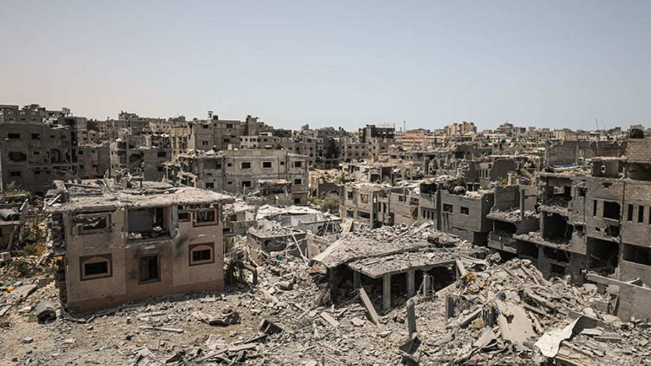 İsrail Ordusu Gazze'de Sivillere Ait Evleri Vurdu: En Az 18 Ölü - Sayfa 3