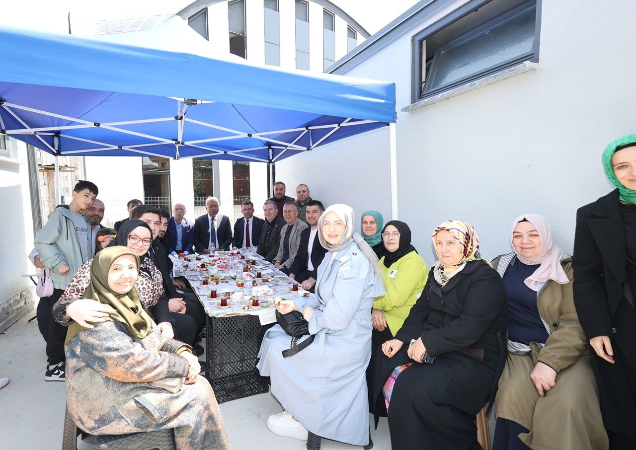 Adapazarı’nda Yeni Dönem Başladı: Kapalı Pazar ve Etkinlik Alanı Açıldı! - Sayfa 7