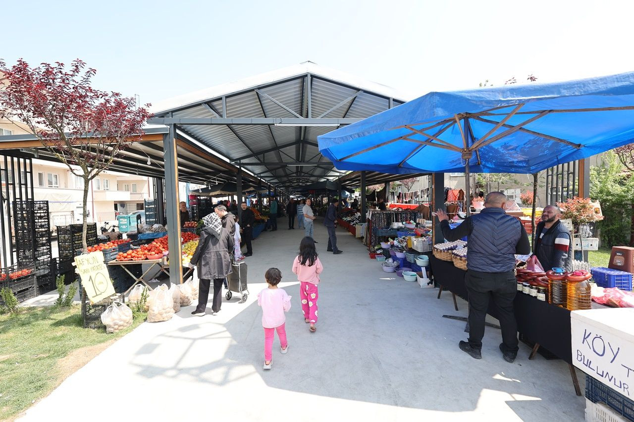 Adapazarı’nda Yeni Dönem Başladı: Kapalı Pazar ve Etkinlik Alanı Açıldı! - Sayfa 2