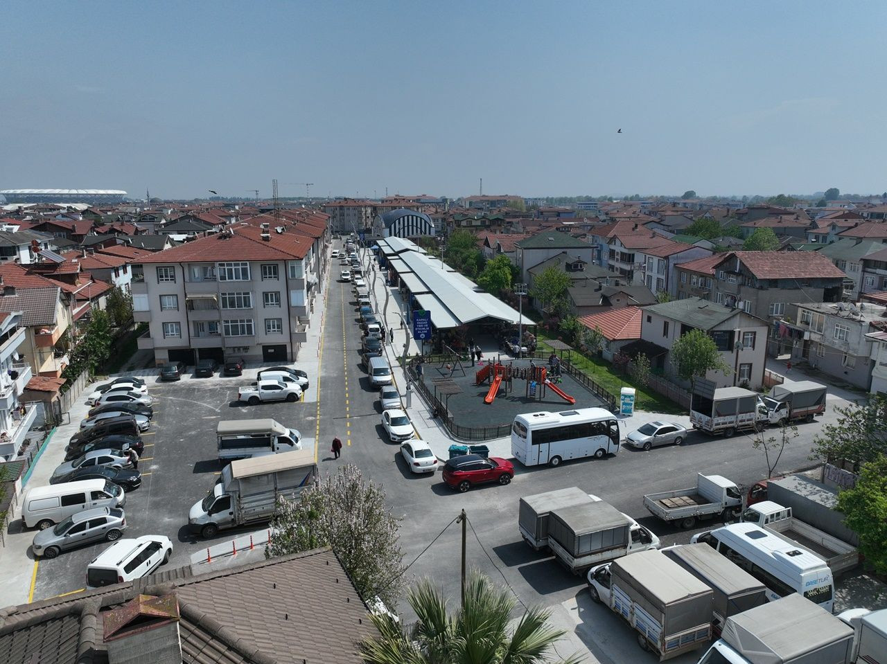 Adapazarı’nda Yeni Dönem Başladı: Kapalı Pazar ve Etkinlik Alanı Açıldı! - Sayfa 1