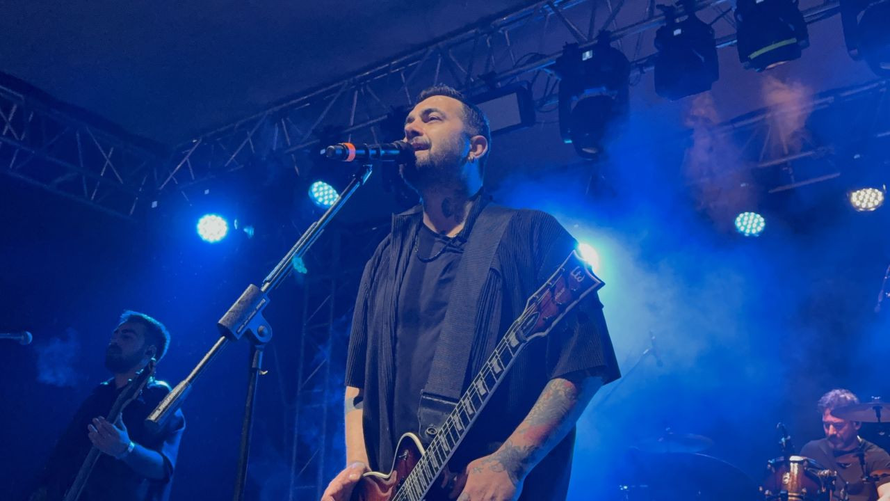 Düzce'de Sağanak Yağış Gençlerin Eğlencesini Bozamadı - Sayfa 6