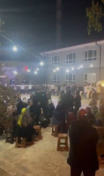Düğün Halayı Kavgaya Döndü: Eğlence Yerini Yumruklara Bıraktı! - Sayfa 1