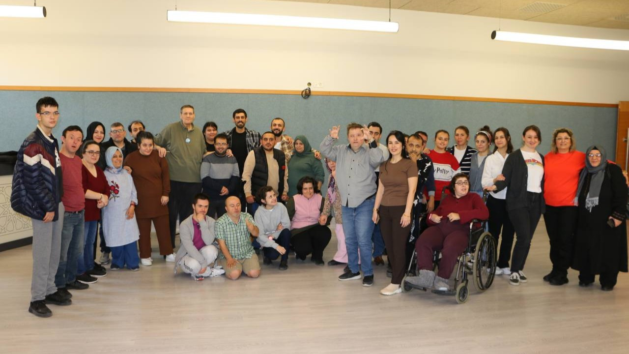 SGM’de Müzik ve Sevgi Buluştu: Kürşat Gürel’den Özel Konser