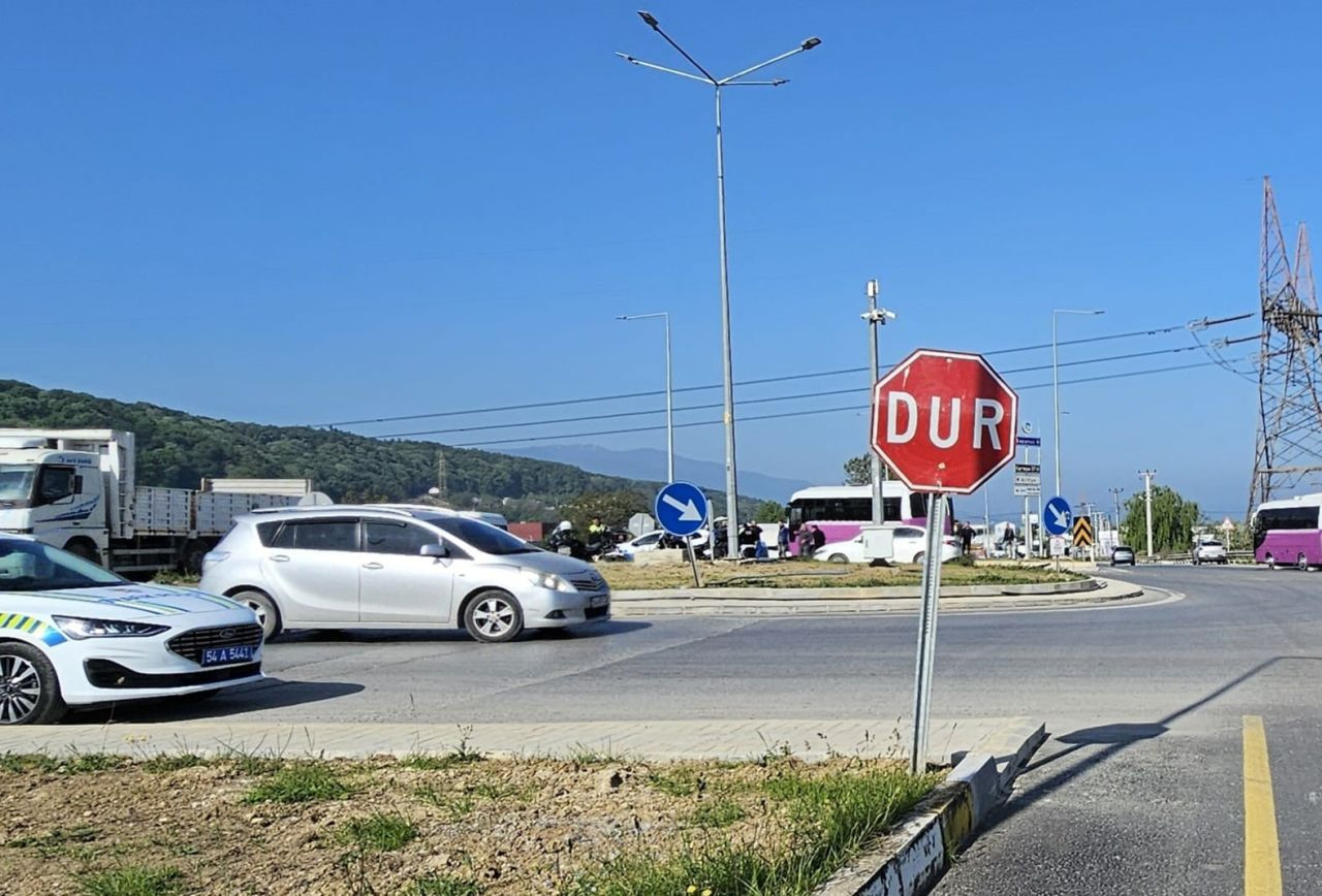 Ehliyetsiz Sürücü Dehşeti: Kamyon Özel Halk Otobüsüne Çarptı - Sayfa 2