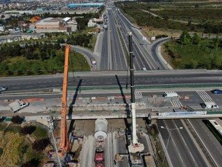 Tuzla’da 3 Gündür Köprü Altında Sıkışan Tırı Kurtarma Operasyonu - Sayfa 4