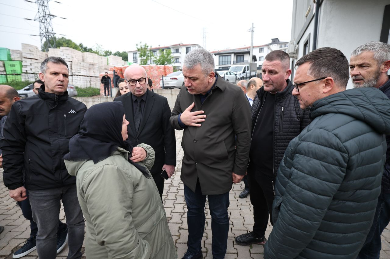 Serdivan’da Çökme Tehlikesine Anında Müdahale: Ekipler Hızla Durumu Kontrol Altına Aldı! - Sayfa 5