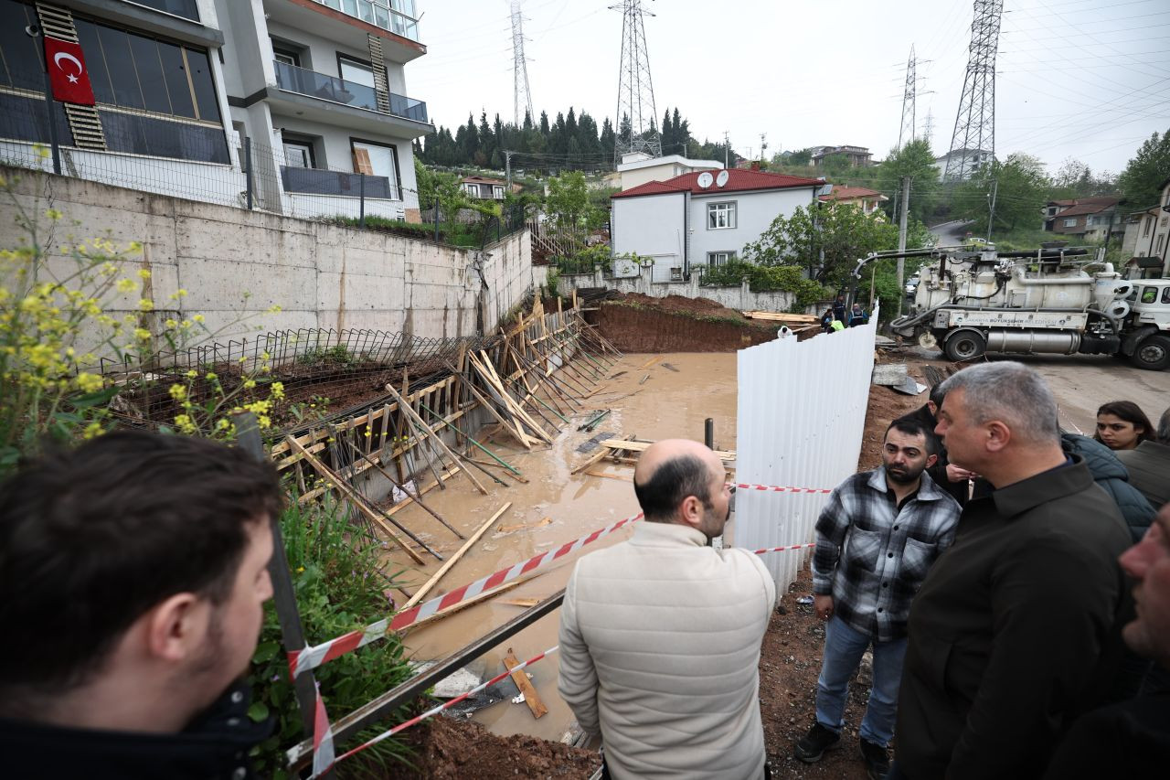 Serdivan’da Çökme Tehlikesine Anında Müdahale: Ekipler Hızla Durumu Kontrol Altına Aldı! - Sayfa 2