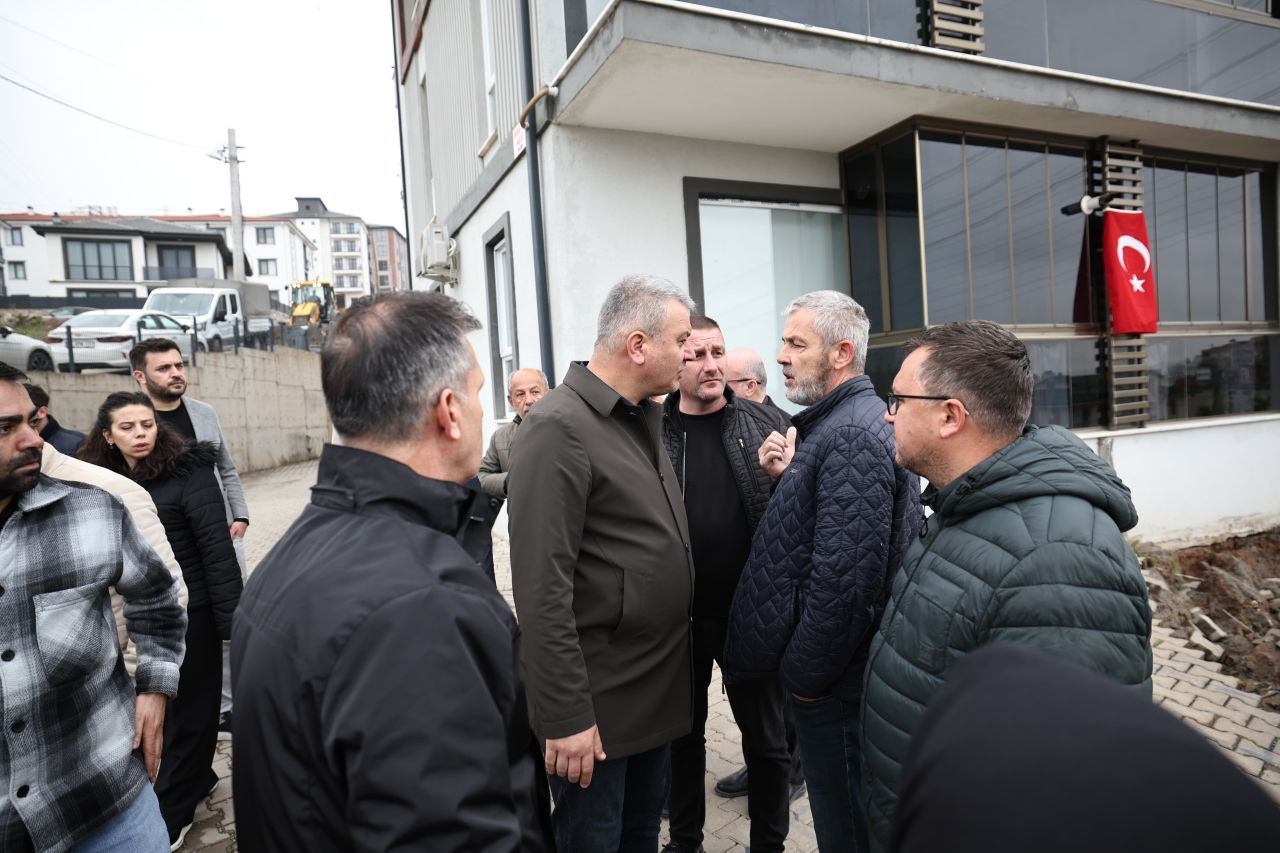 Serdivan’da Çökme Tehlikesine Anında Müdahale: Ekipler Hızla Durumu Kontrol Altına Aldı! - Sayfa 3