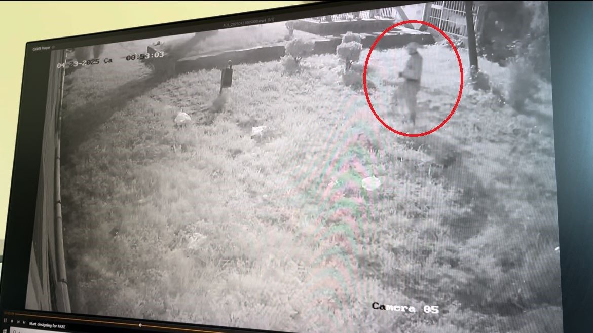 Gece Ev Soyan Sakar Hırsız, Olay Yerinde Telefonunu Düşürdü - Sayfa 1