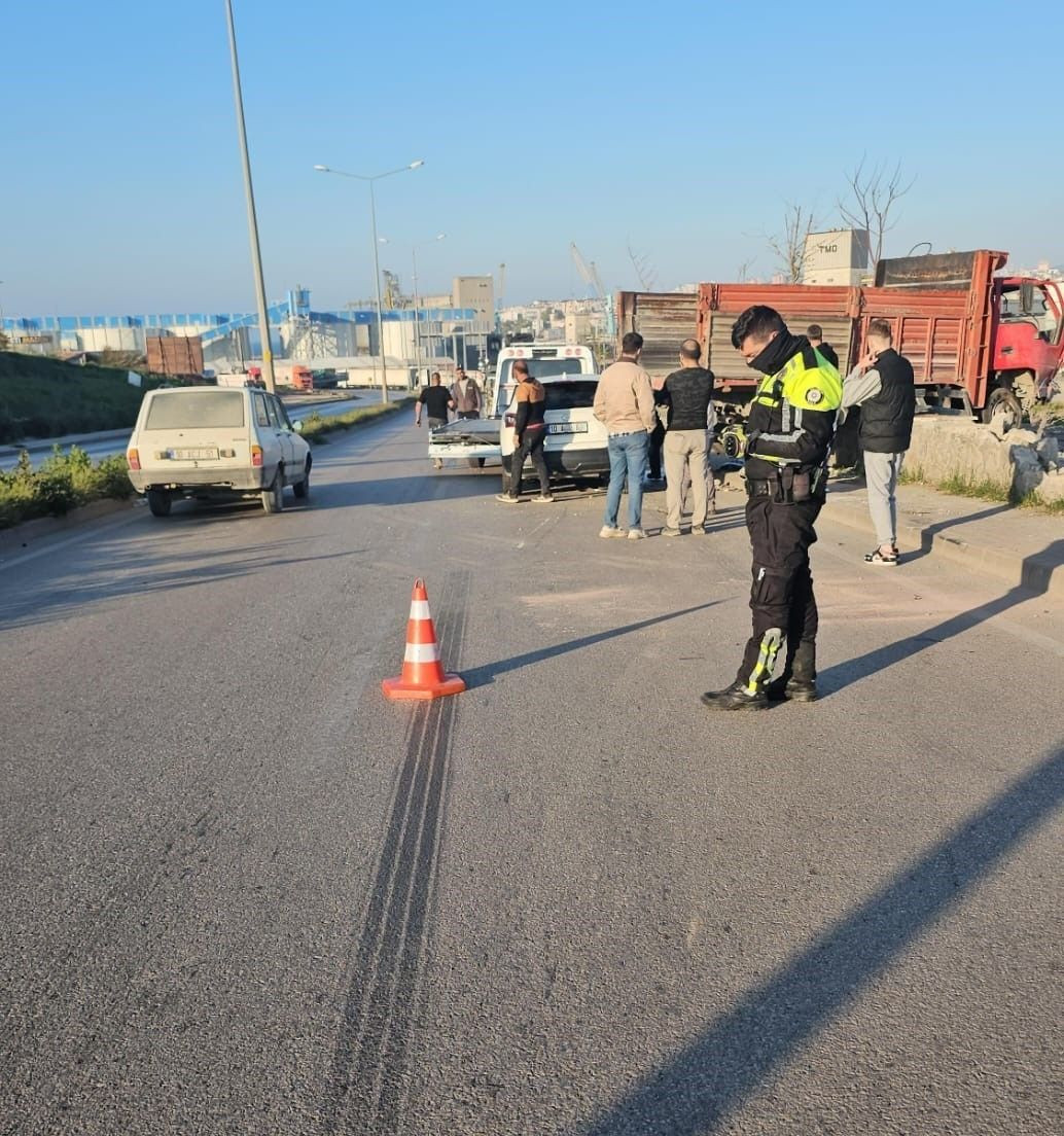 Bandırma Liman Yolu'nda Zincirleme Kaza: 2 Yaralı - Sayfa 6