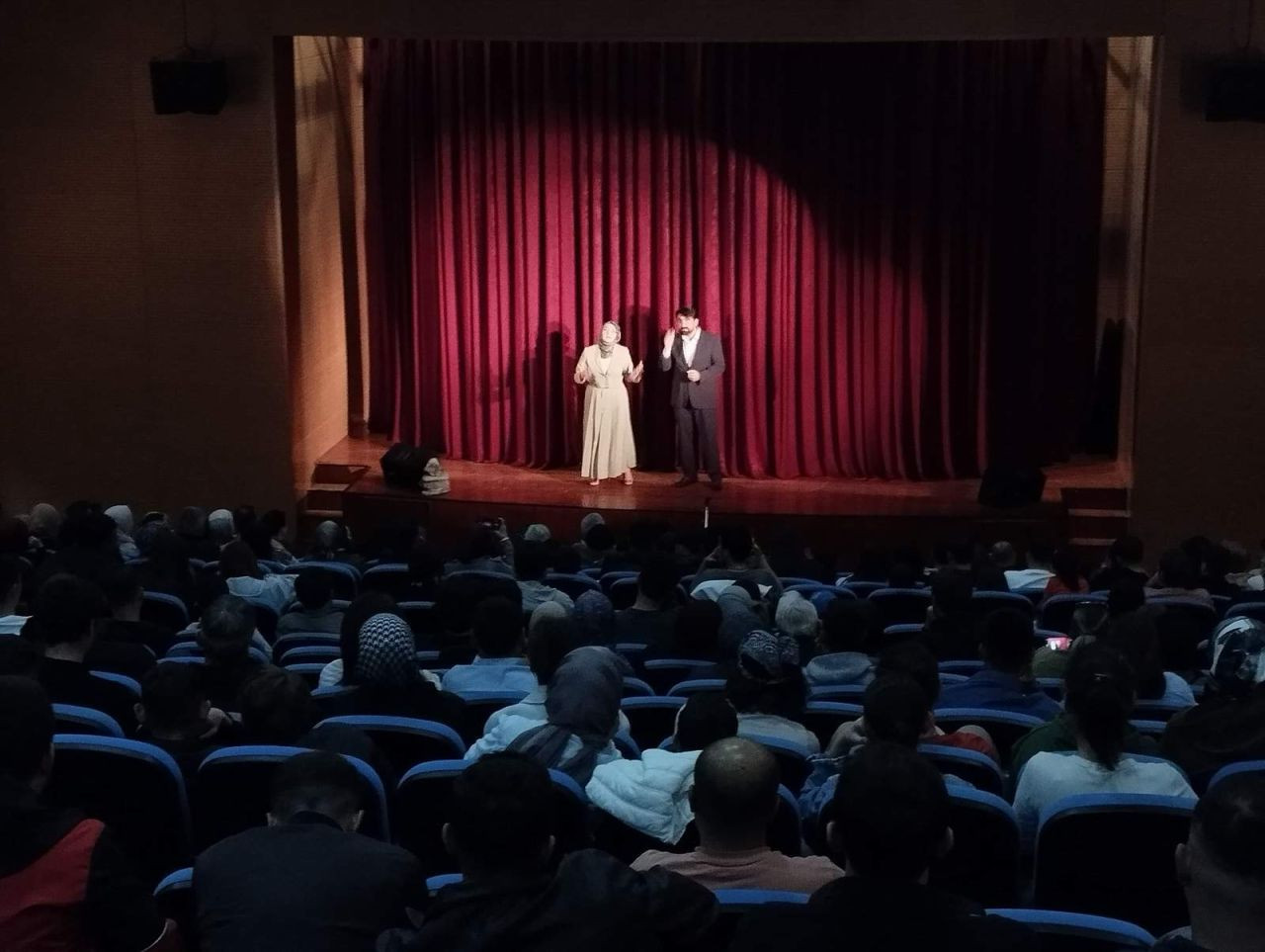 "Anormal İnsanlar" Arifiye'de Büyük İlgi Gördü - Sayfa 1