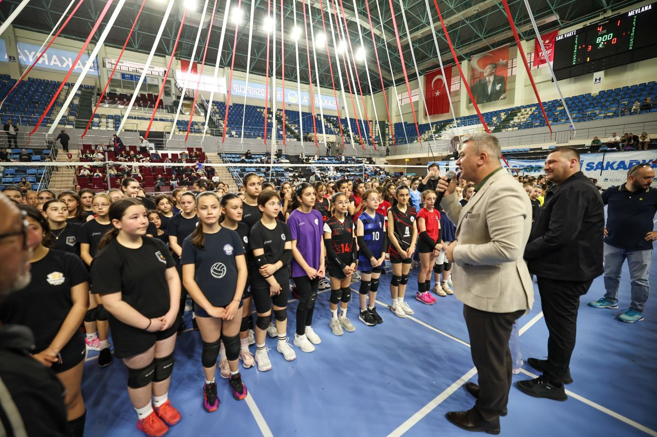 Serdivan’da 23 Nisan Coşkusu: Mini Voleybol Şenliği 749 Sporcu ile Renklendi! - Sayfa 5