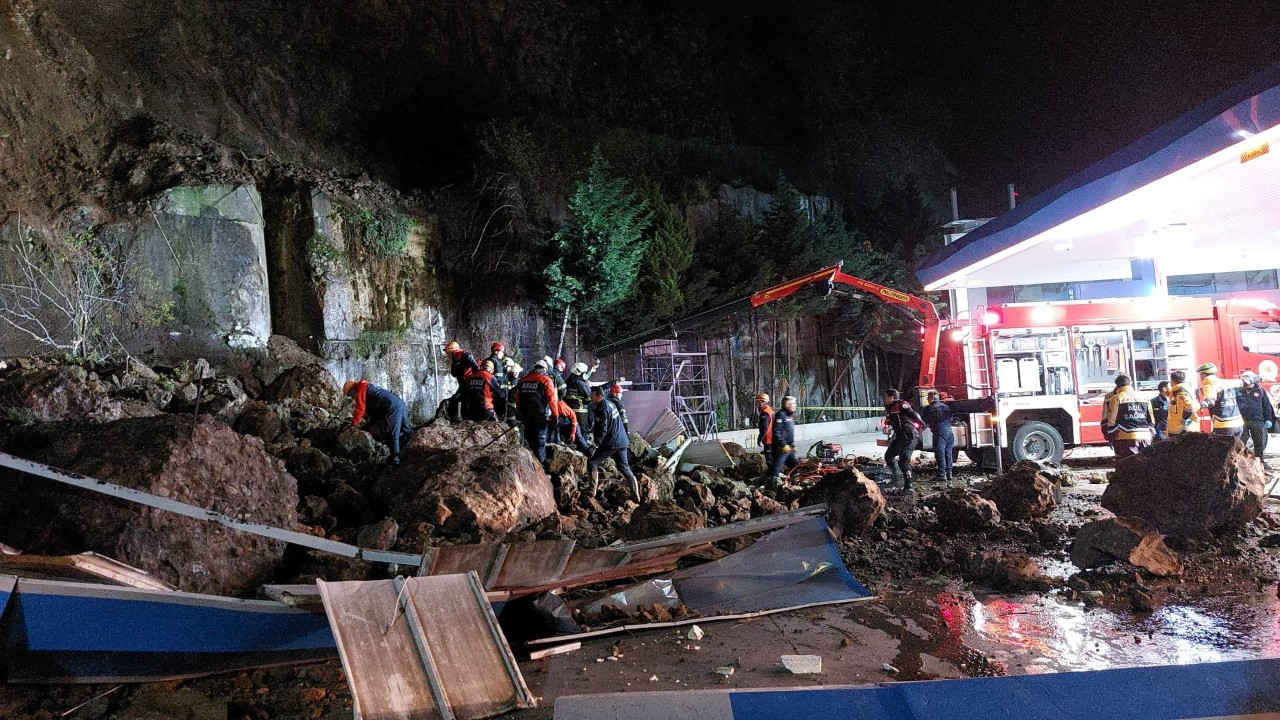 Samsun’da Heyelan: Enkaz Altında Kalanları Kurtarma Çalışması Sürüyor